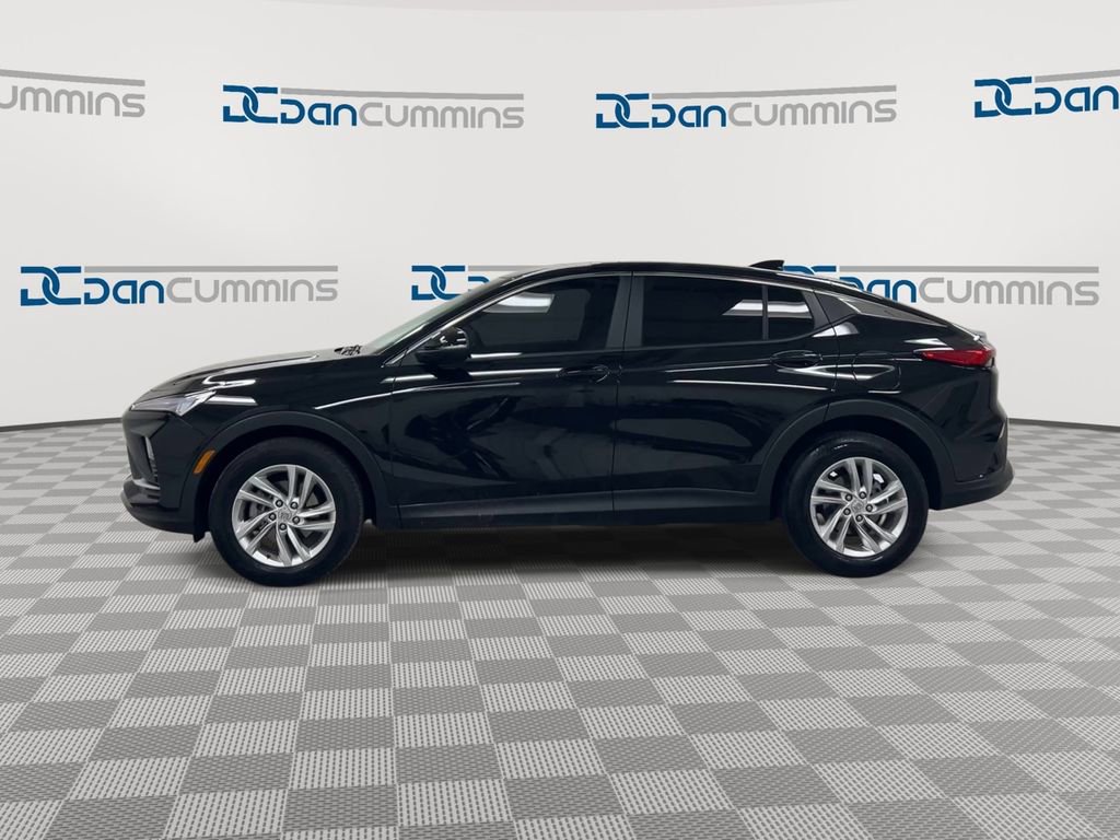 Used 2025 Buick Envista Preferred w/ Convenience II Package image 5