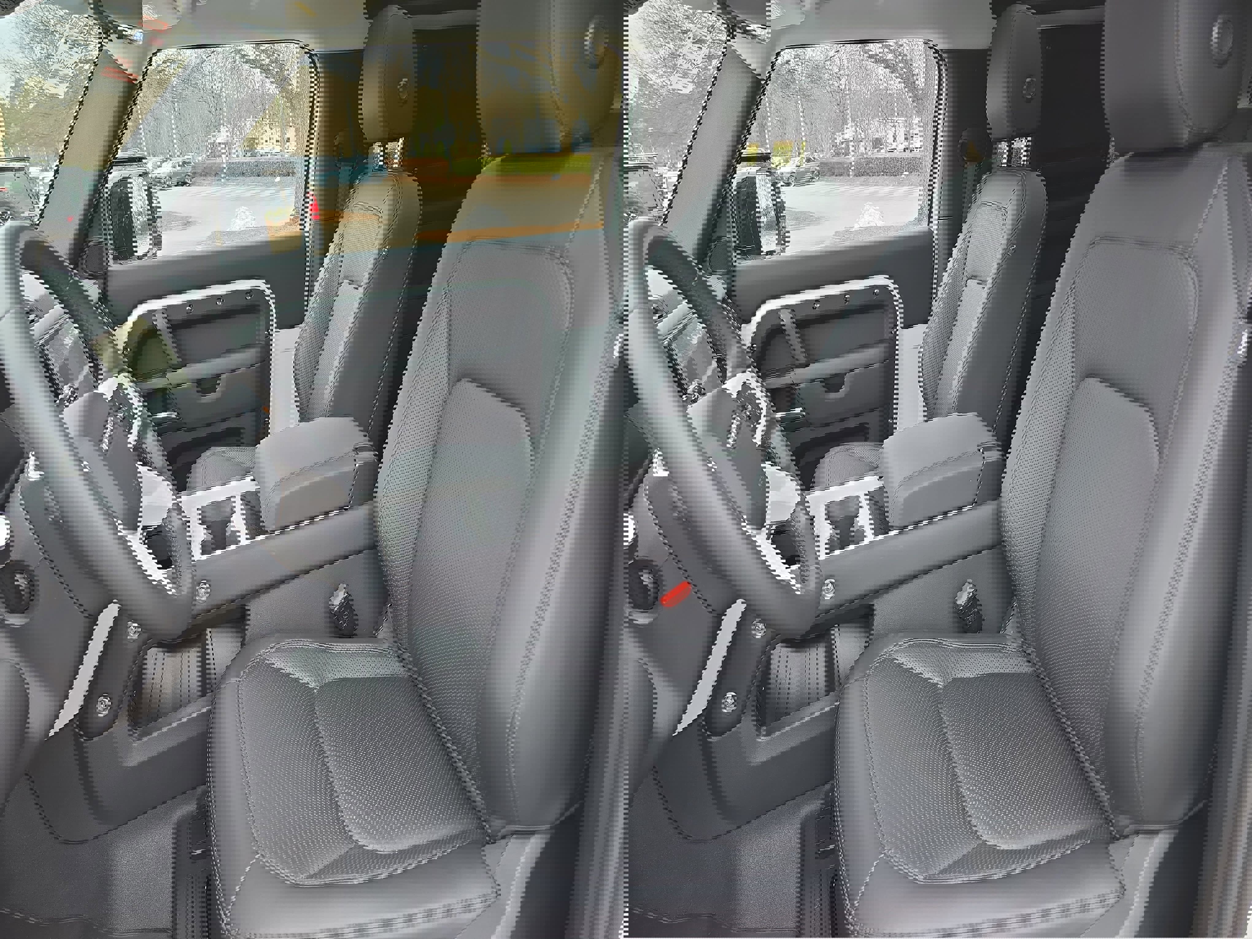 Certified 2025 Land Rover Defender 90 S image 14