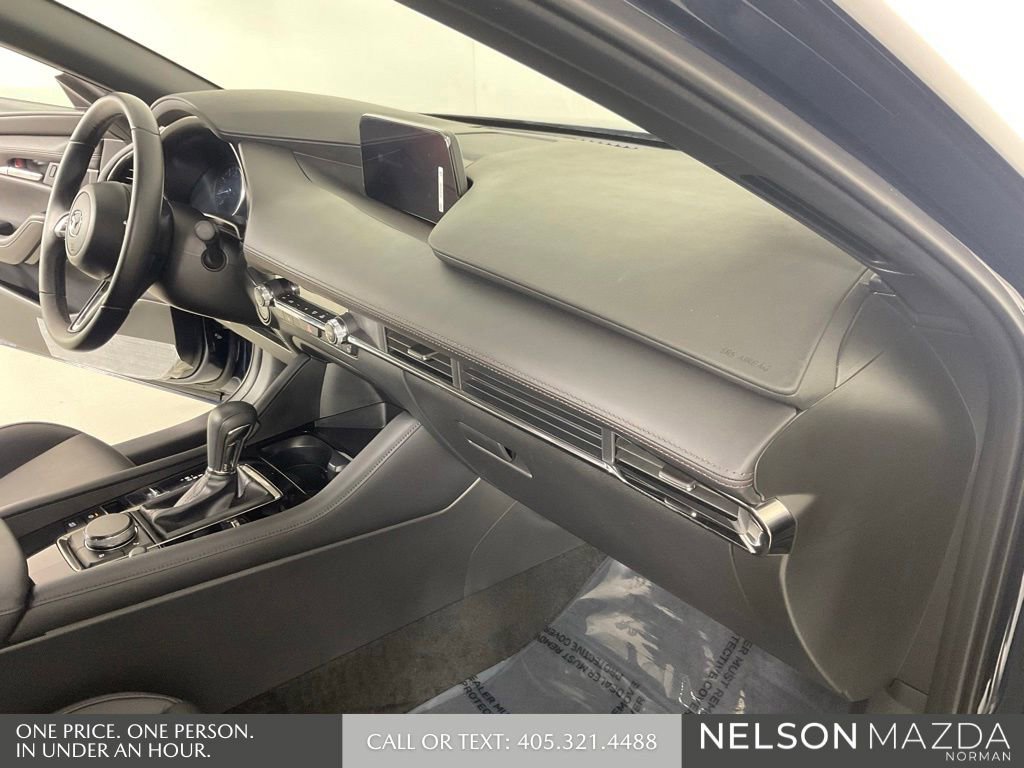Used 2025 MAZDA MAZDA3 s FWD image 32