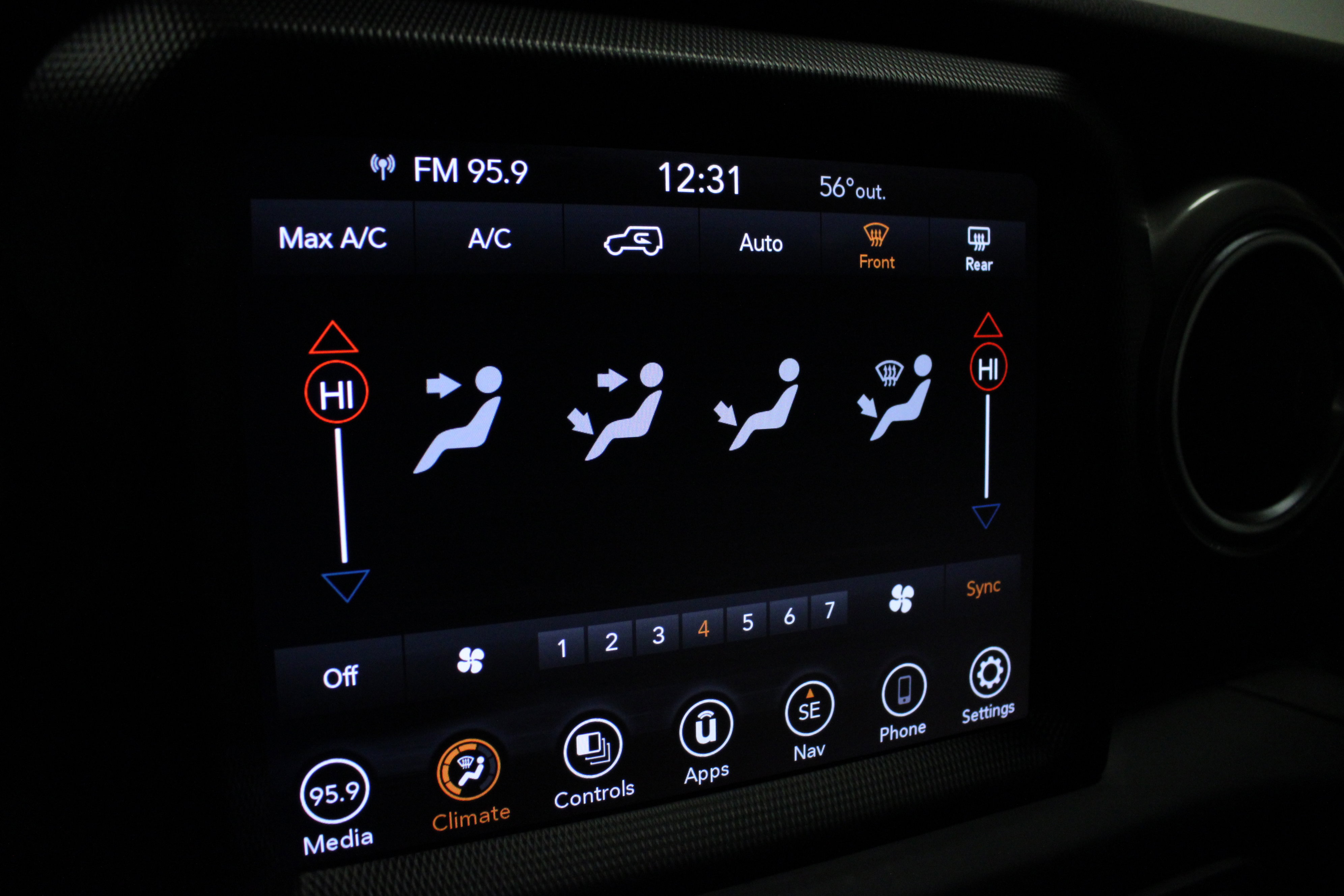Used 2023 Jeep Wrangler Unlimited Sahara AWD/4WD image 24