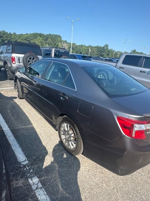 Used 2014 Toyota Camry SE FWD image 3