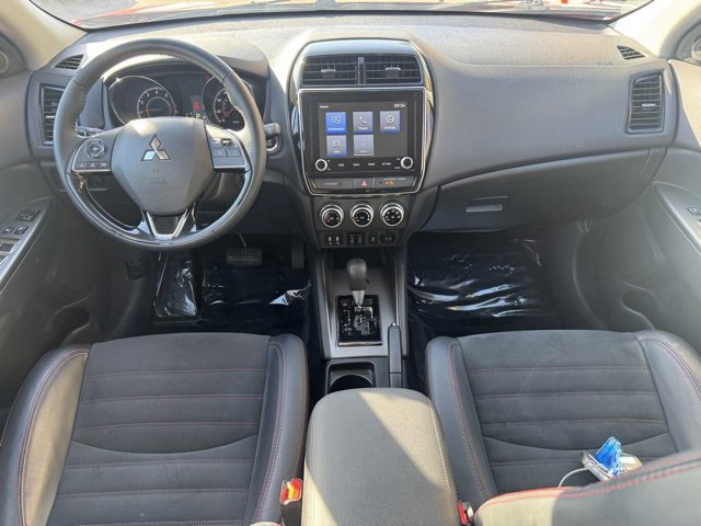 Used 2024 Mitsubishi Outlander Sport SE image 12
