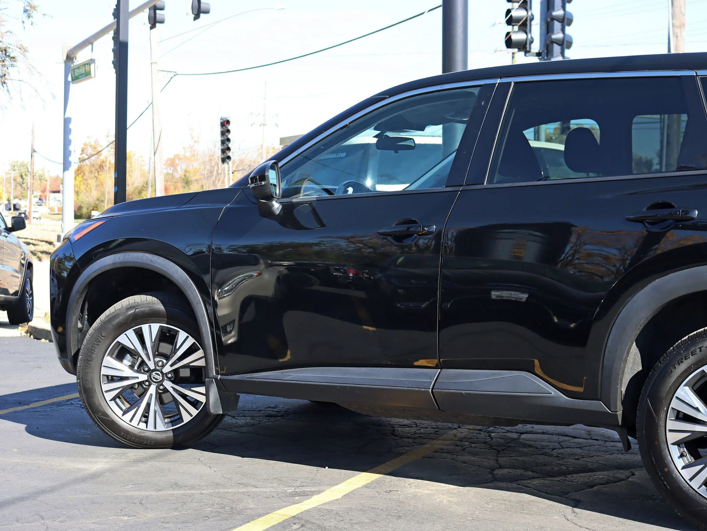 Used 2021 Nissan Rogue SV AWD/4WD image 13