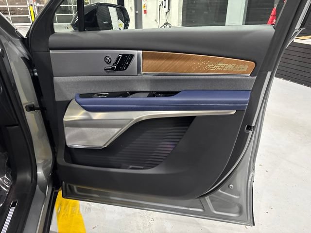 Certified 2026 Cadillac Vistiq Premium Luxury AWD/4WD image 45