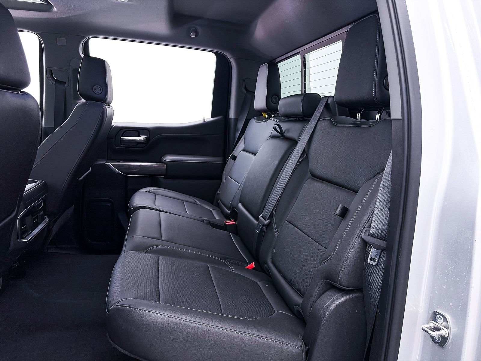 Used 2019 Chevrolet Silverado 1500 LTZ w/ LTZ Premium Package AWD/4WD image 39