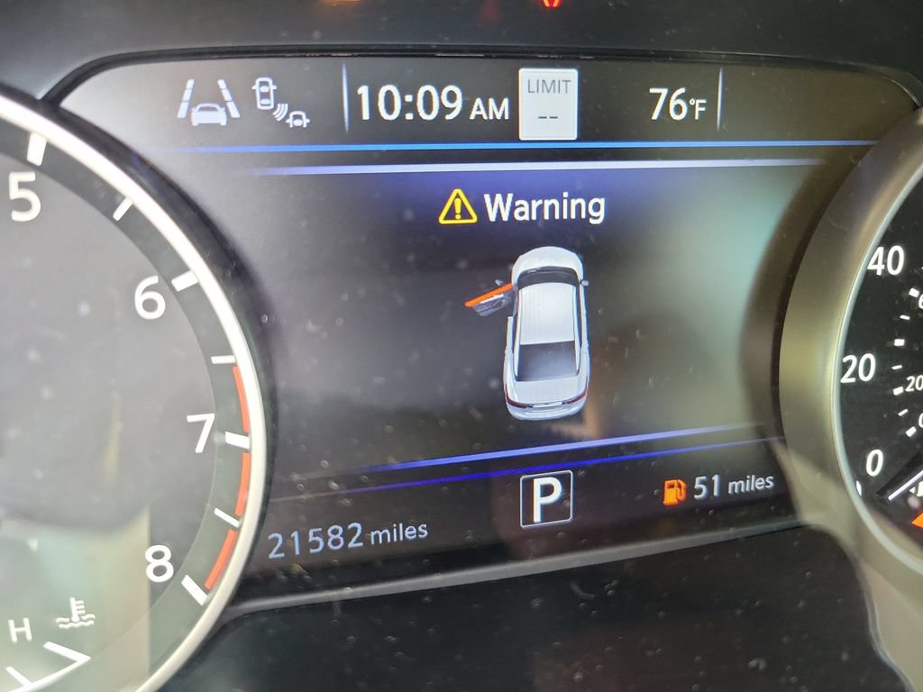 Used 2023 Nissan Maxima Platinum w/ Sport Mat Group FWD image 24