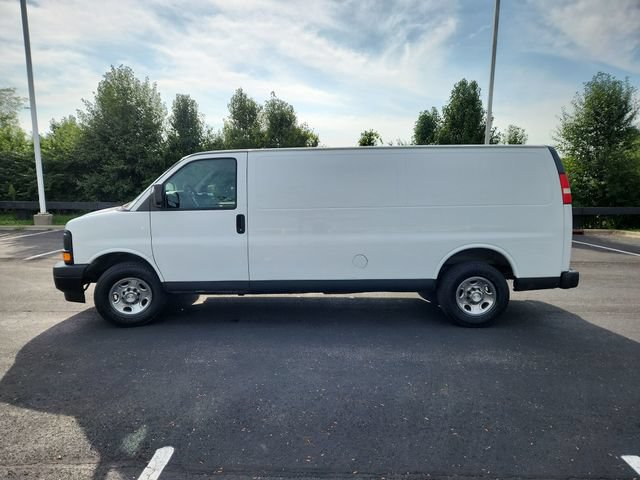 Used 2013 Chevrolet Express 3500 Extended RWD image 4