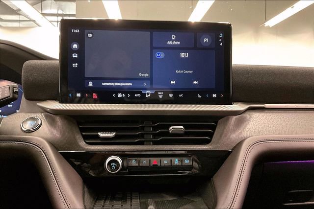 Used 2025 Ford Explorer Platinum image 29