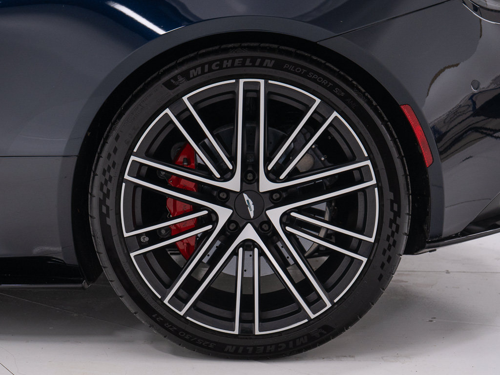 Used 2024 Aston Martin DB12 Convertible RWD image 44