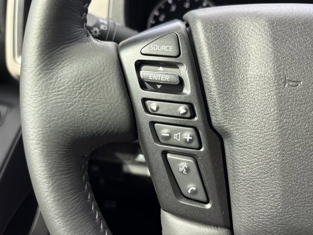 Used 2025 Nissan Frontier SV w/ SV Convenience Package RWD image 24