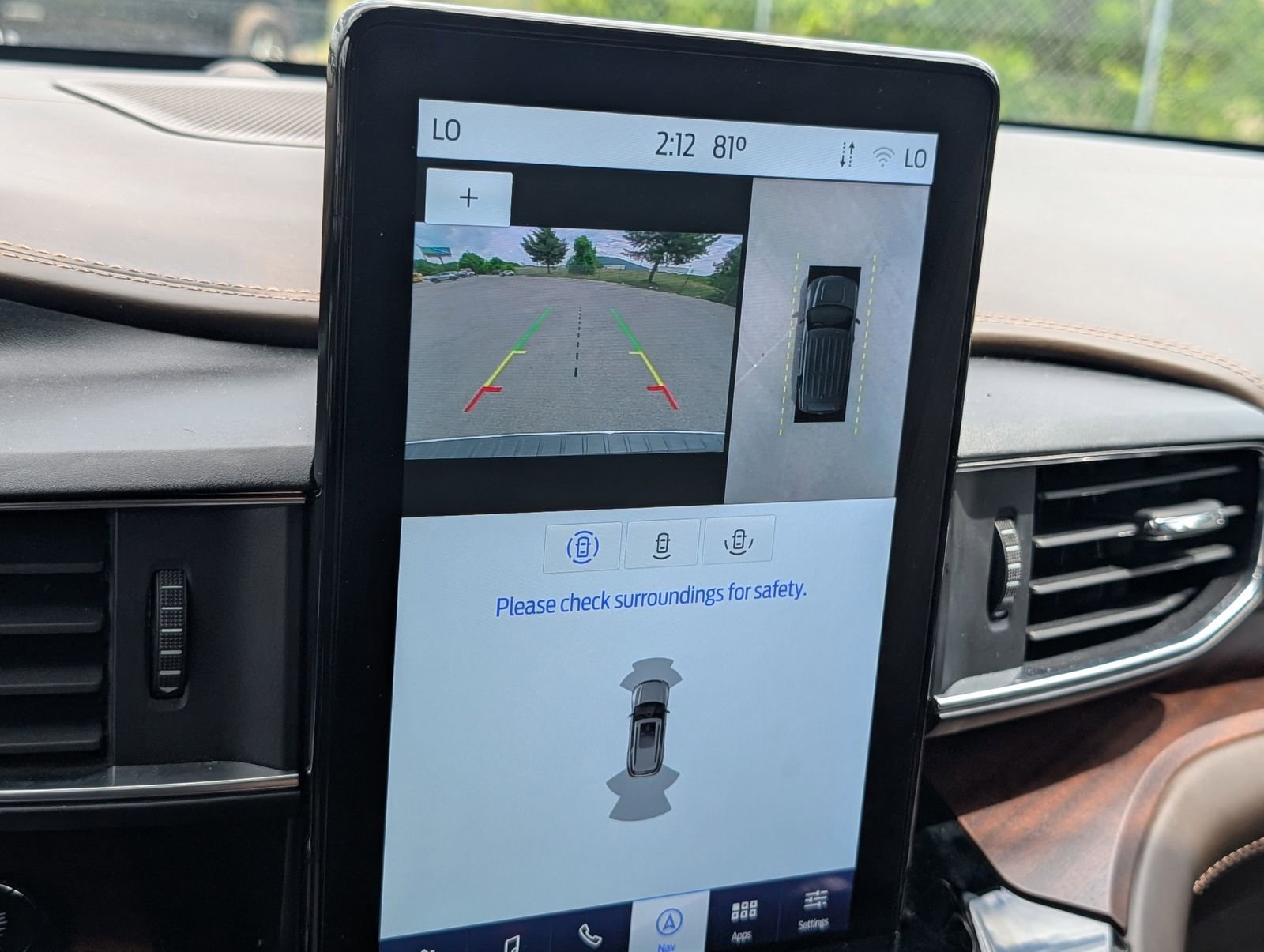 Used 2022 Ford Explorer King Ranch w/ Technology Package AWD/4WD image 11