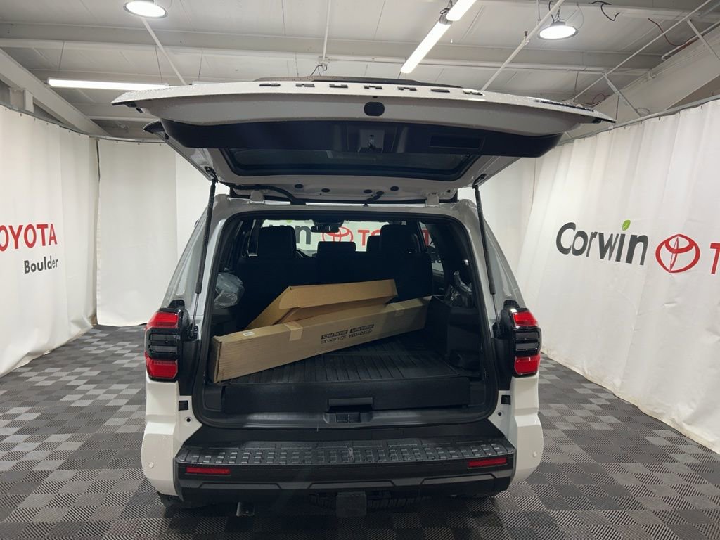 Used 2025 Toyota 4Runner TRD Off-Road image 17