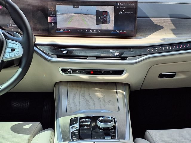 Used 2025 BMW X7 xDrive40i w/ Executive Package AWD/4WD image 8