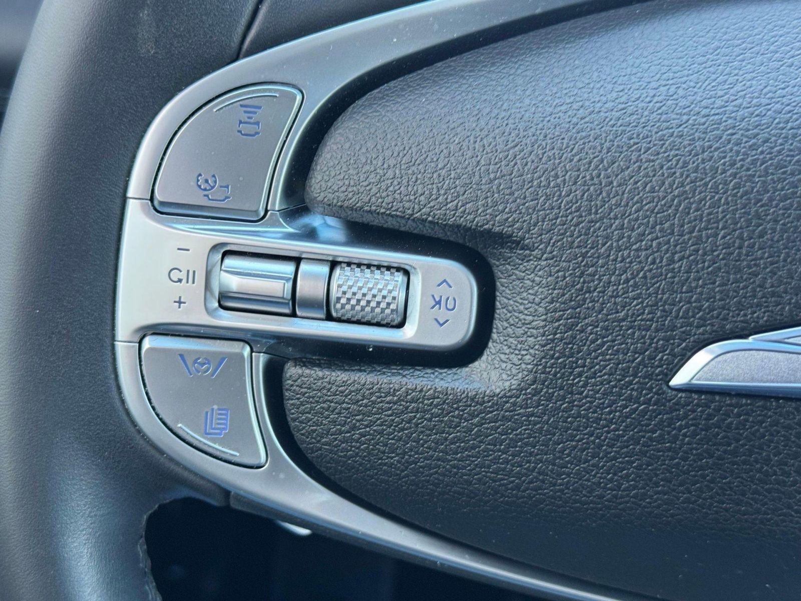 Used 2024 Genesis GV80 2.5T w/ Advanced Package image 28