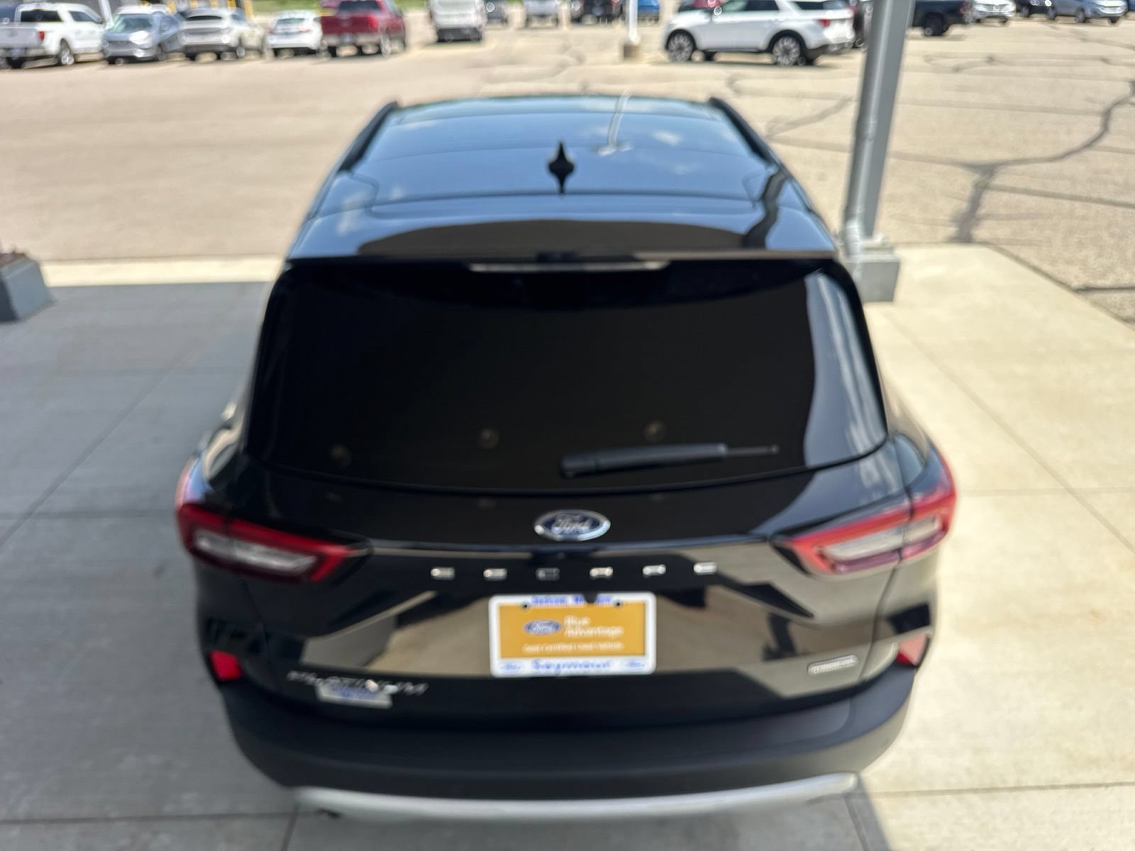 Certified 2023 Ford Escape Platinum w/ Premium Technology Package AWD/4WD image 7