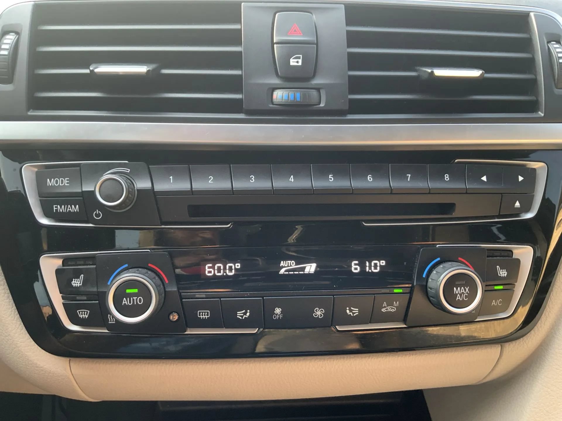 Used 2017 BMW 330i Sedan RWD image 17