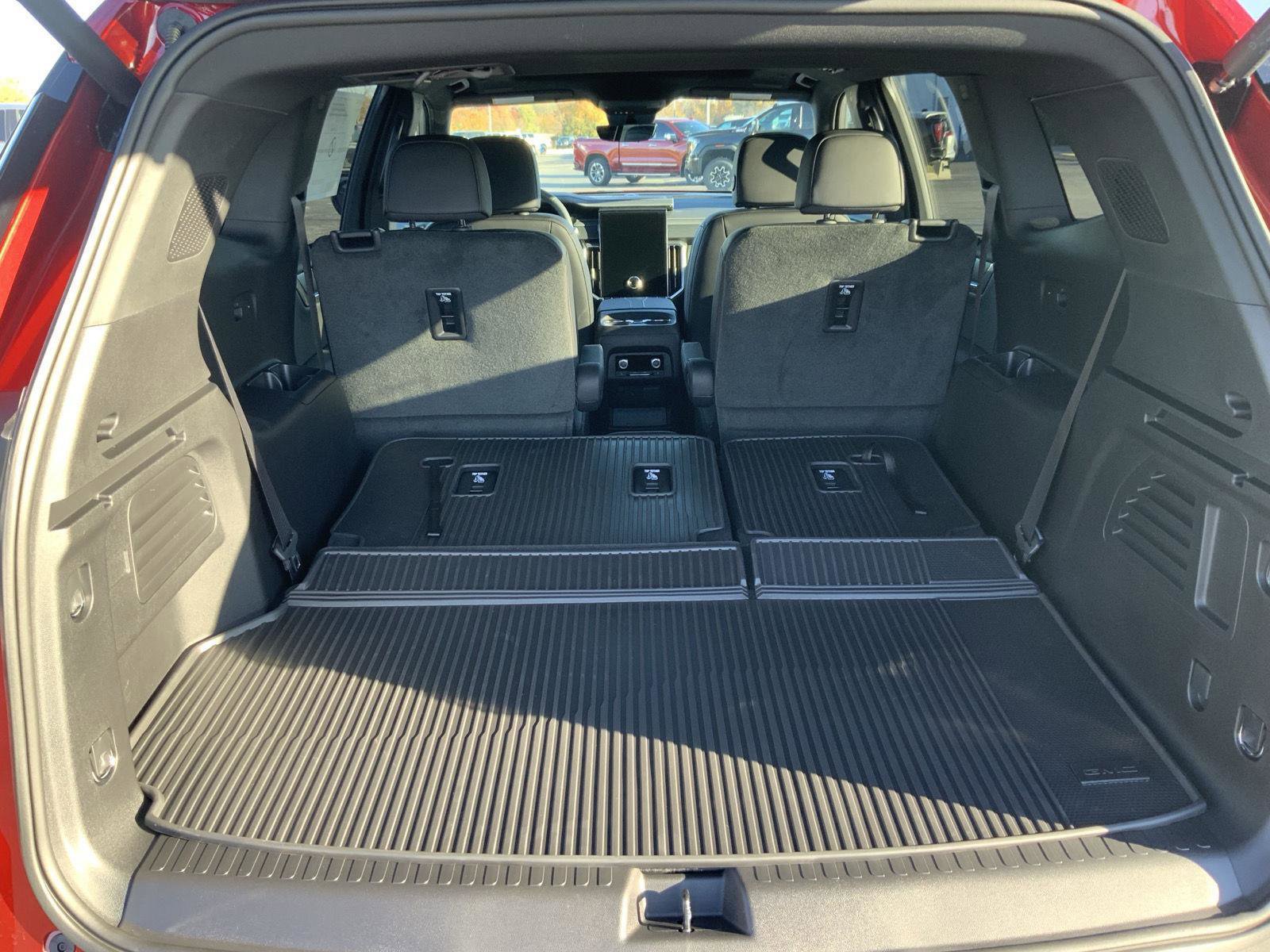 New 2026 GMC Acadia Elevation w/ Black Edition image 15