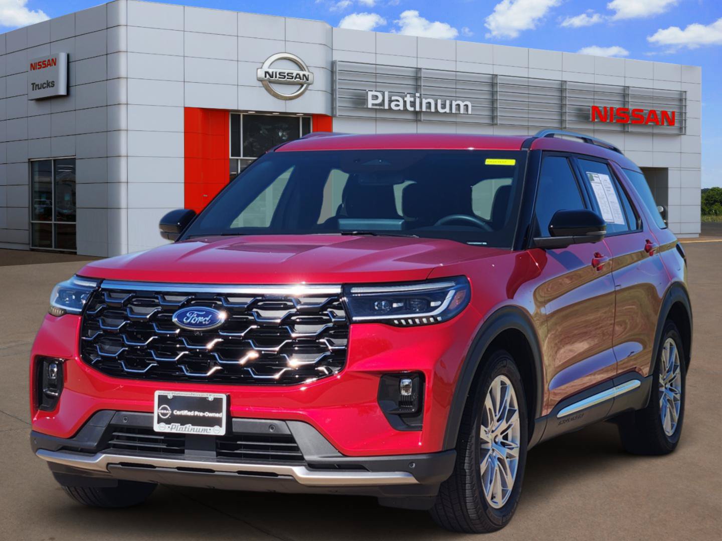 Used 2026 Ford Explorer Platinum RWD image 2