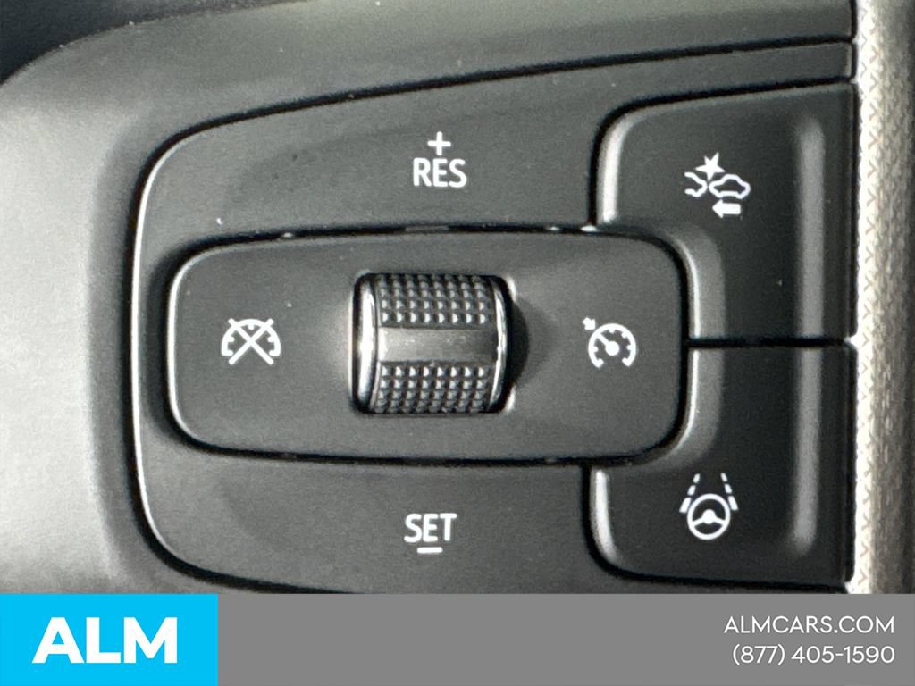 Used 2024 GMC Yukon Denali w/ Advanced Technology Package AWD/4WD image 32