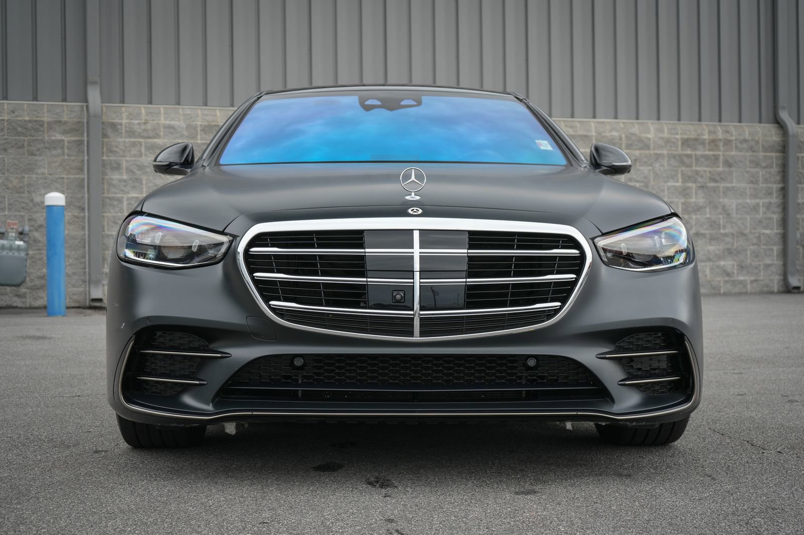 Used 2023 Mercedes-Benz S 580e S 580e w/ AMG Line image 7