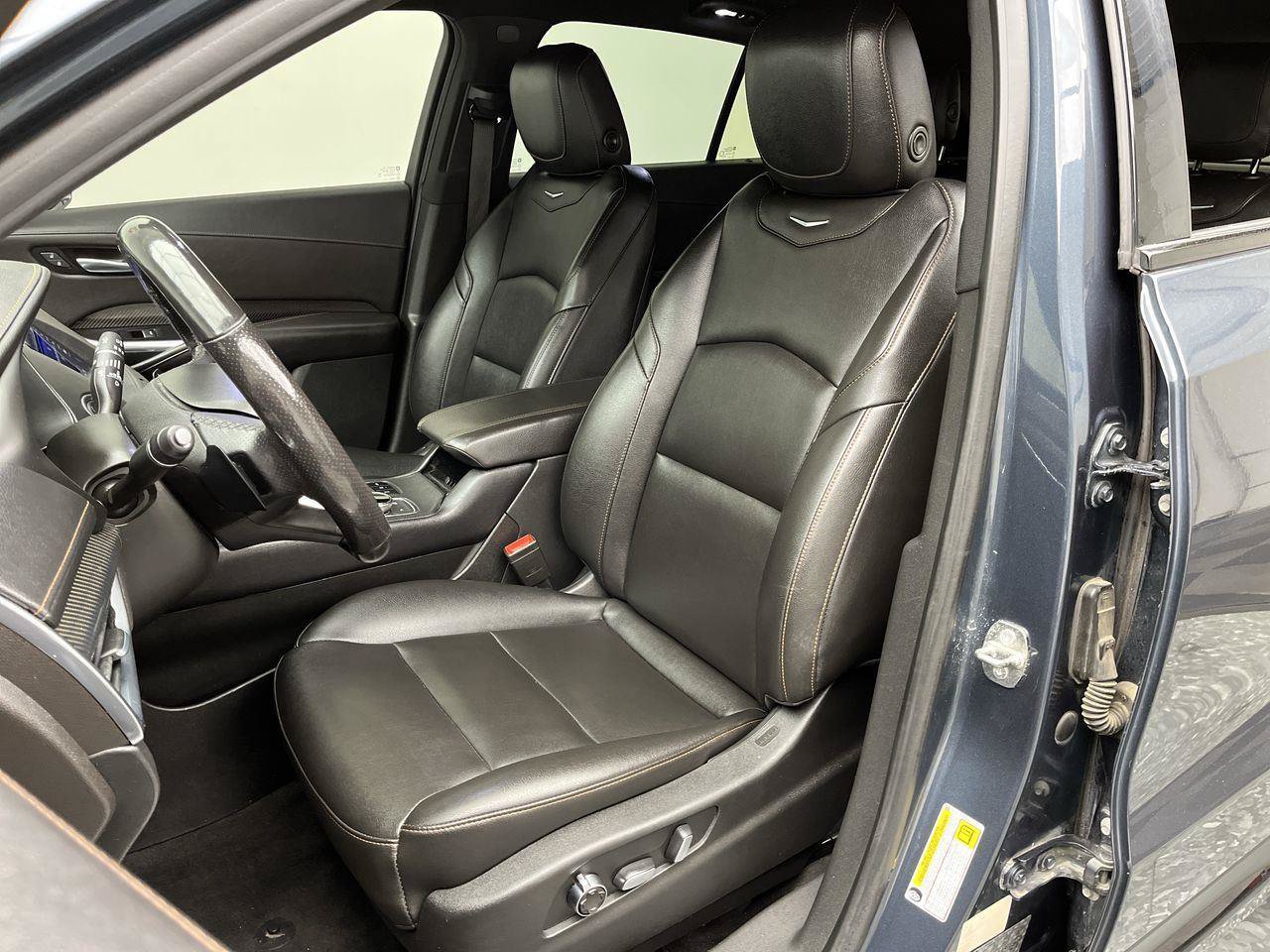 Used 2019 Cadillac XT4 Sport AWD/4WD image 8