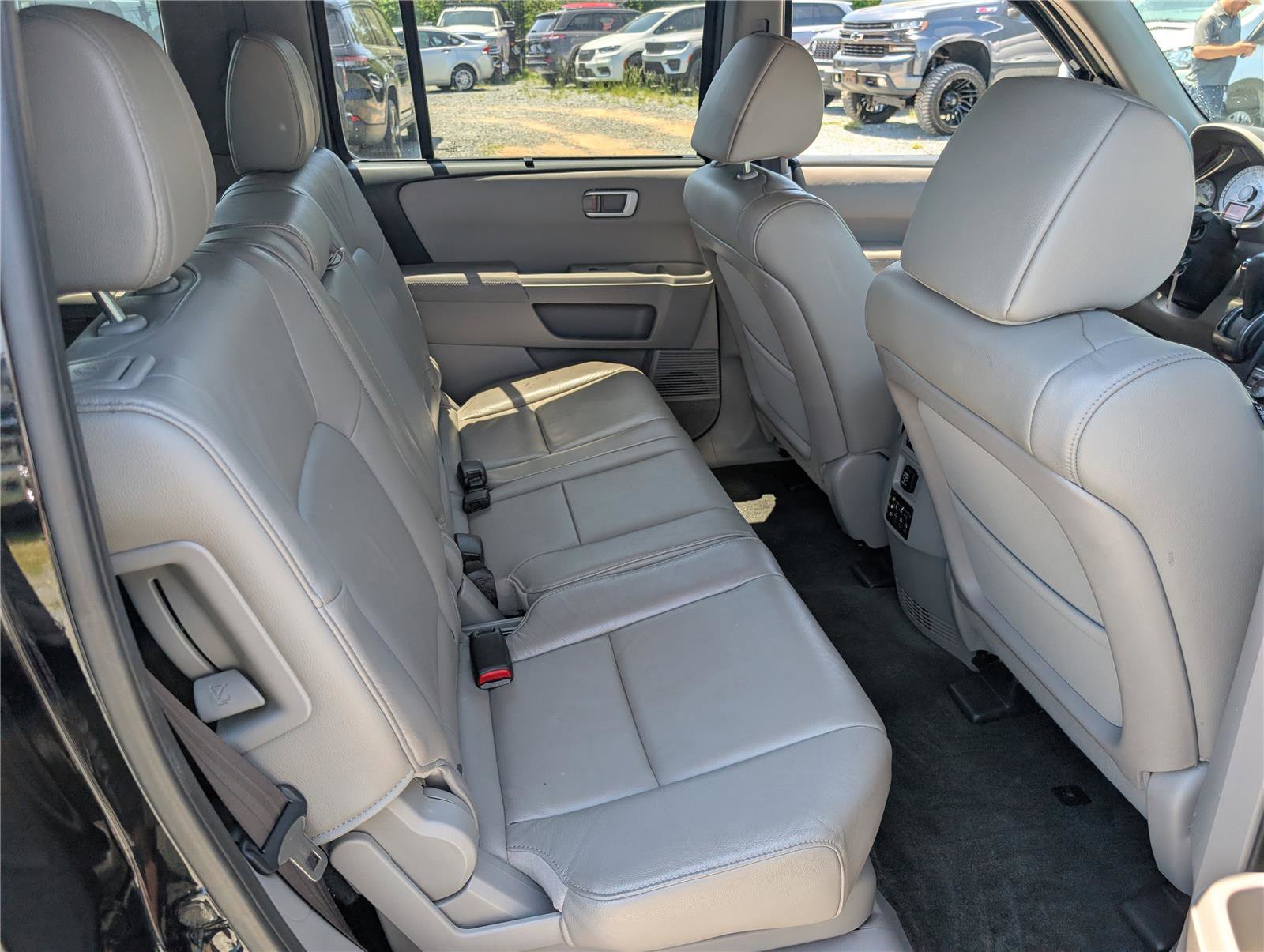 Used 2015 Honda Pilot Touring image 11