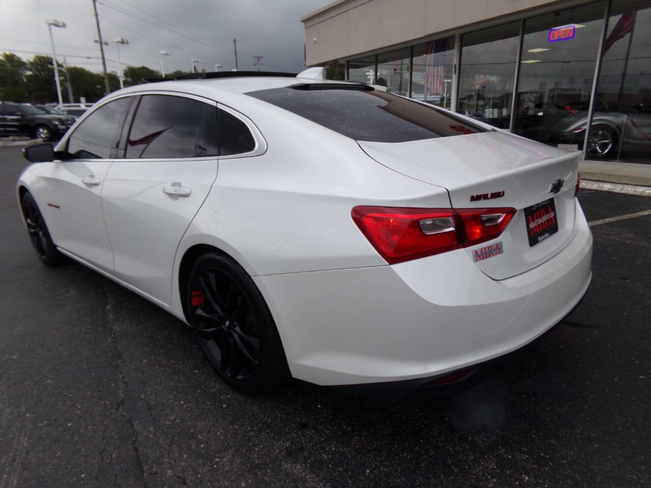 Used 2018 Chevrolet Malibu LT w/ Redline Edition image 10