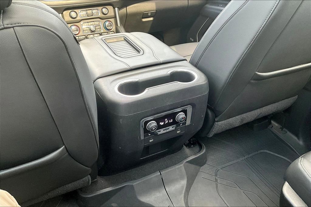 Used 2021 Chevrolet Tahoe Z71 w/ Z71 Signature Package image 12