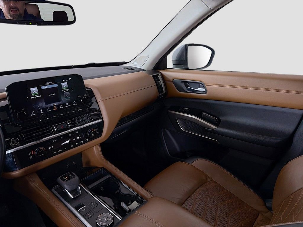 Used 2022 Nissan Pathfinder Platinum w/ Cargo Package image 32