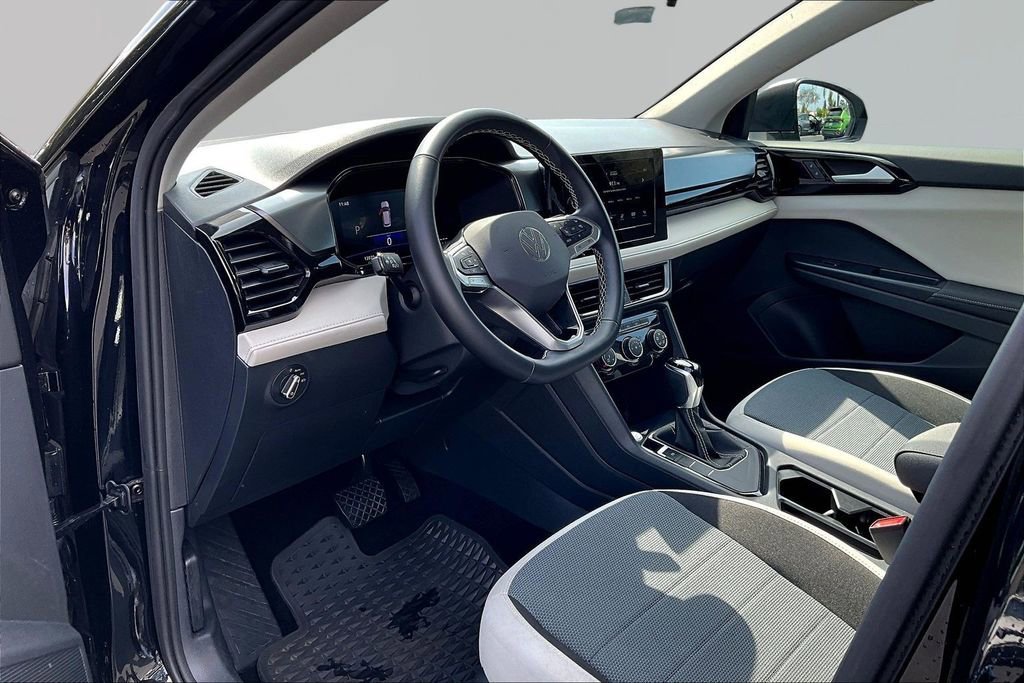 Used 2025 Volkswagen Taos S image 16