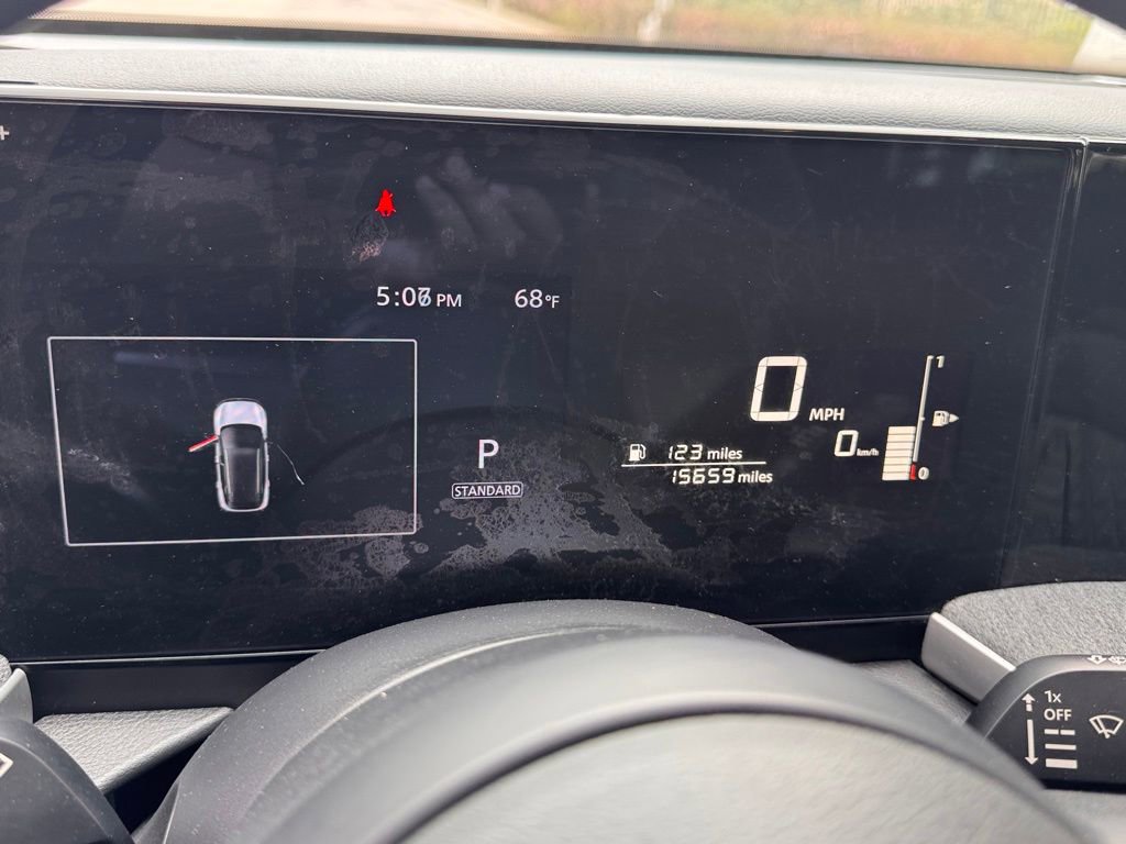 Used 2025 Nissan Kicks SV FWD image 13