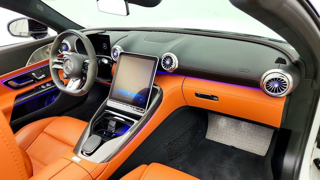 Used 2024 Mercedes-Benz SL 63 AMG 4MATIC image 23