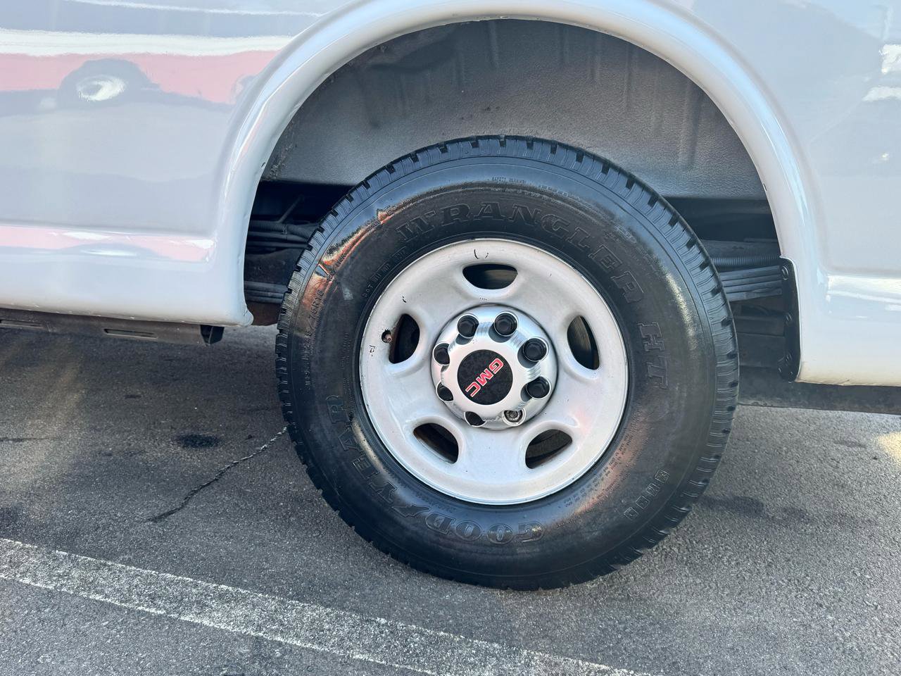 Used 2013 GMC Savana 2500 w/ Cold Climate Package image 21