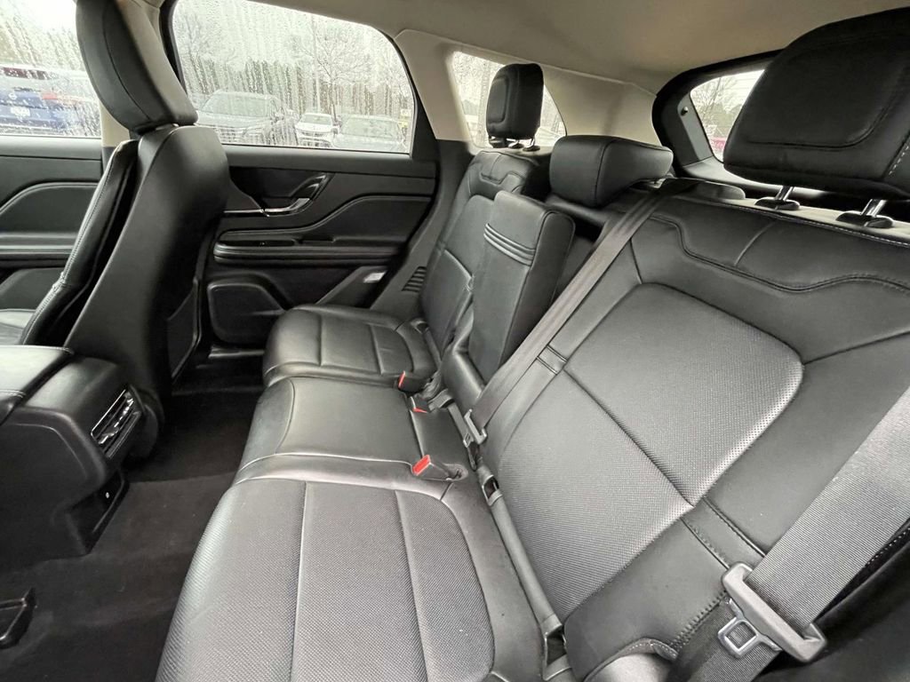 Used 2024 Lincoln Corsair Reserve image 10