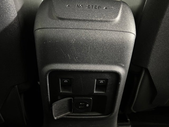 Used 2023 Ford Bronco Badlands image 17