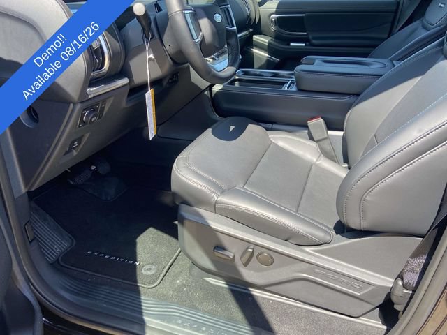New 2026 Ford Expedition Platinum w/ Stealth Appearance Package AWD/4WD image 10