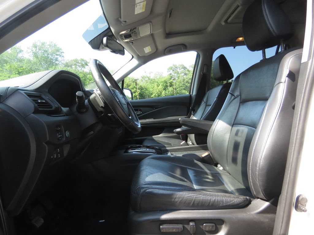 Used 2018 Honda Pilot Elite image 9