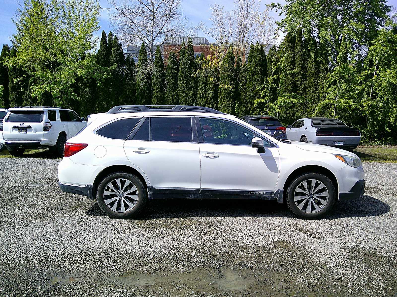 Used 2016 Subaru Outback 2.5i Limited image 6