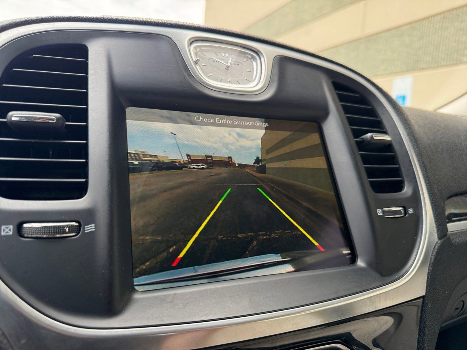 Used 2018 Chrysler 300 Limited w/ Harman/Kardon Audio Group image 29