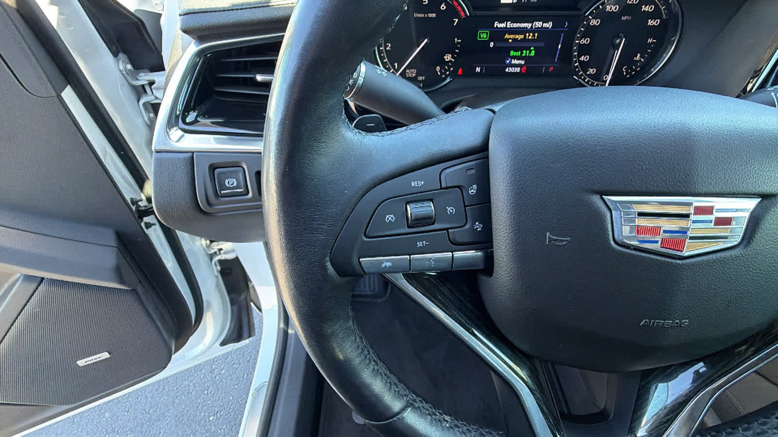 Used 2020 Cadillac XT6 Premium Luxury FWD image 19