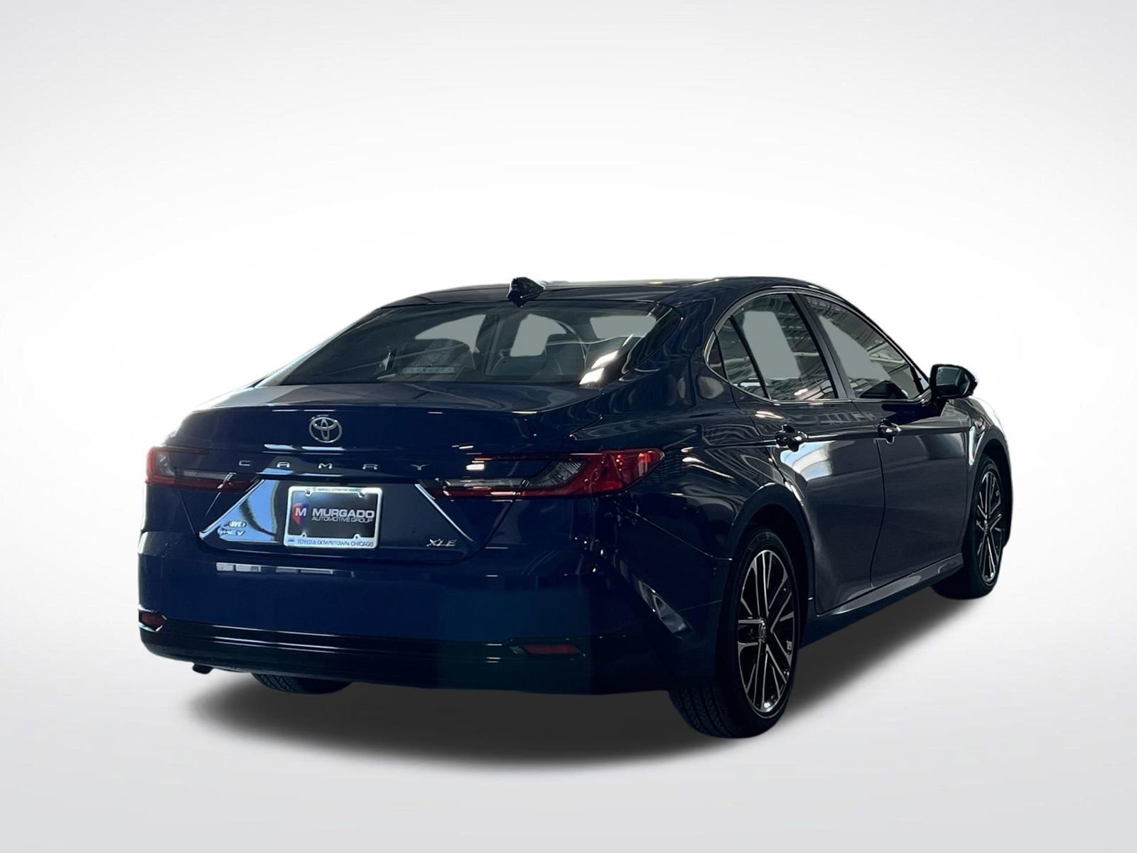 Used 2025 Toyota Camry XLE AWD/4WD image 11