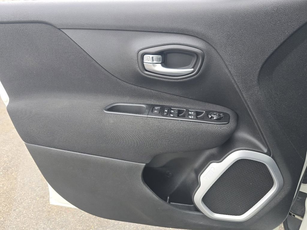 Used 2021 Jeep Renegade Sport image 22