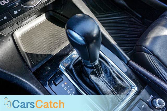 Used 2018 MAZDA MAZDA3 Touring FWD image 36