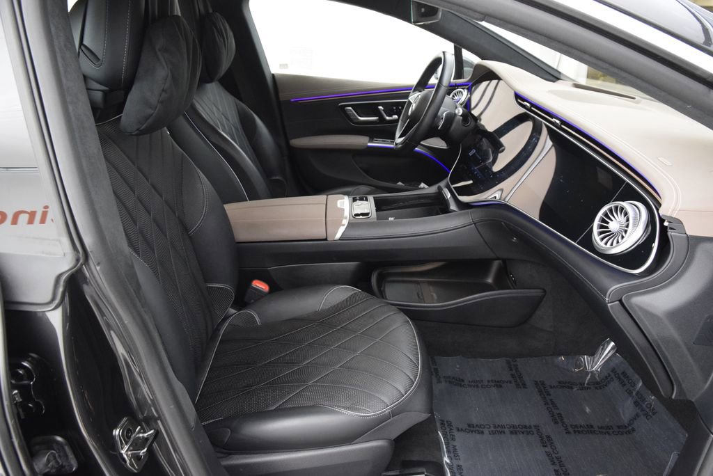 Used 2023 Mercedes-Benz EQS 580 4MATIC Sedan image 16