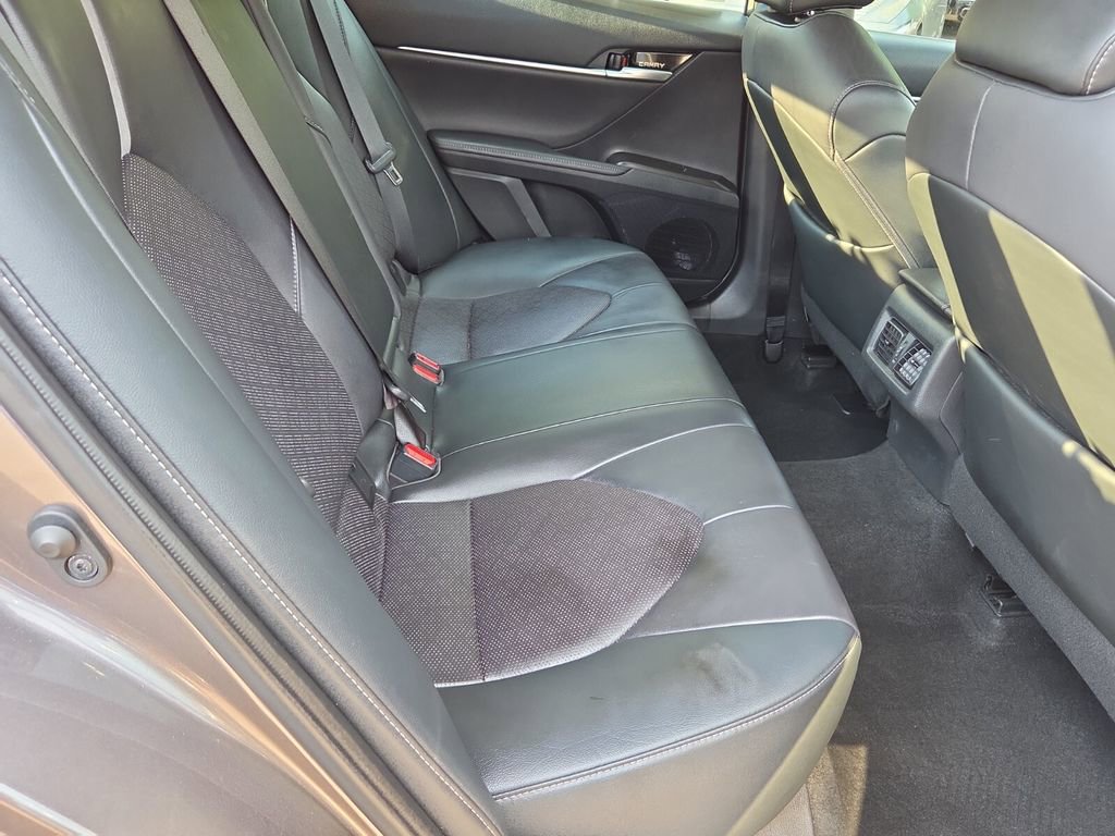 Used 2021 Toyota Camry XSE FWD image 18