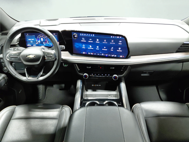 Used 2025 Chevrolet Suburban Premier AWD/4WD image 22