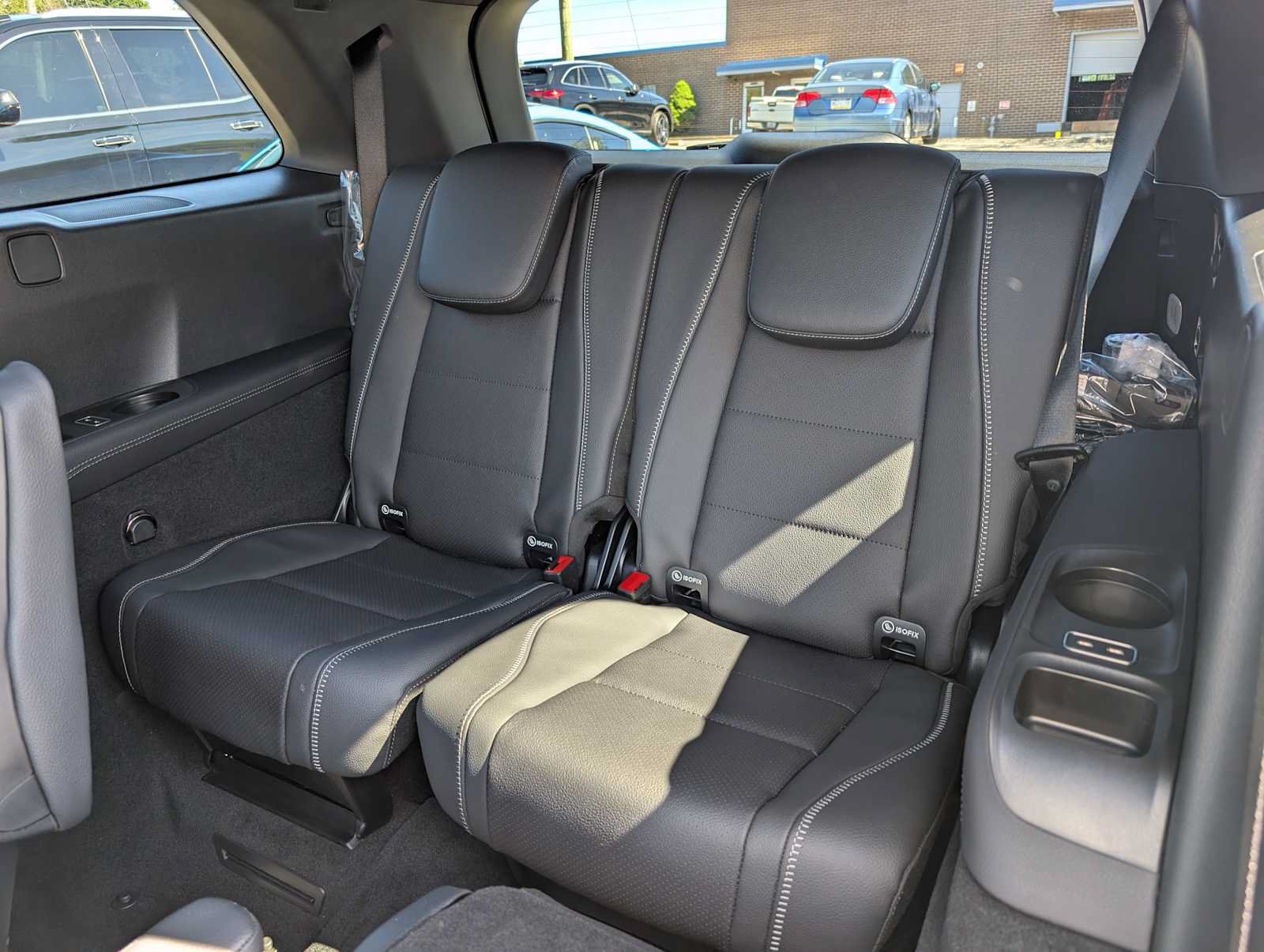 New 2027 Mercedes-Benz GLS 450 4MATIC image 16