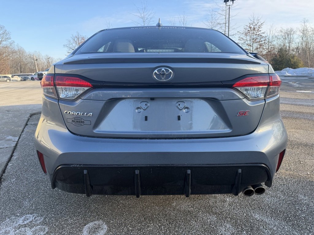 Used 2024 Toyota Corolla SE image 4