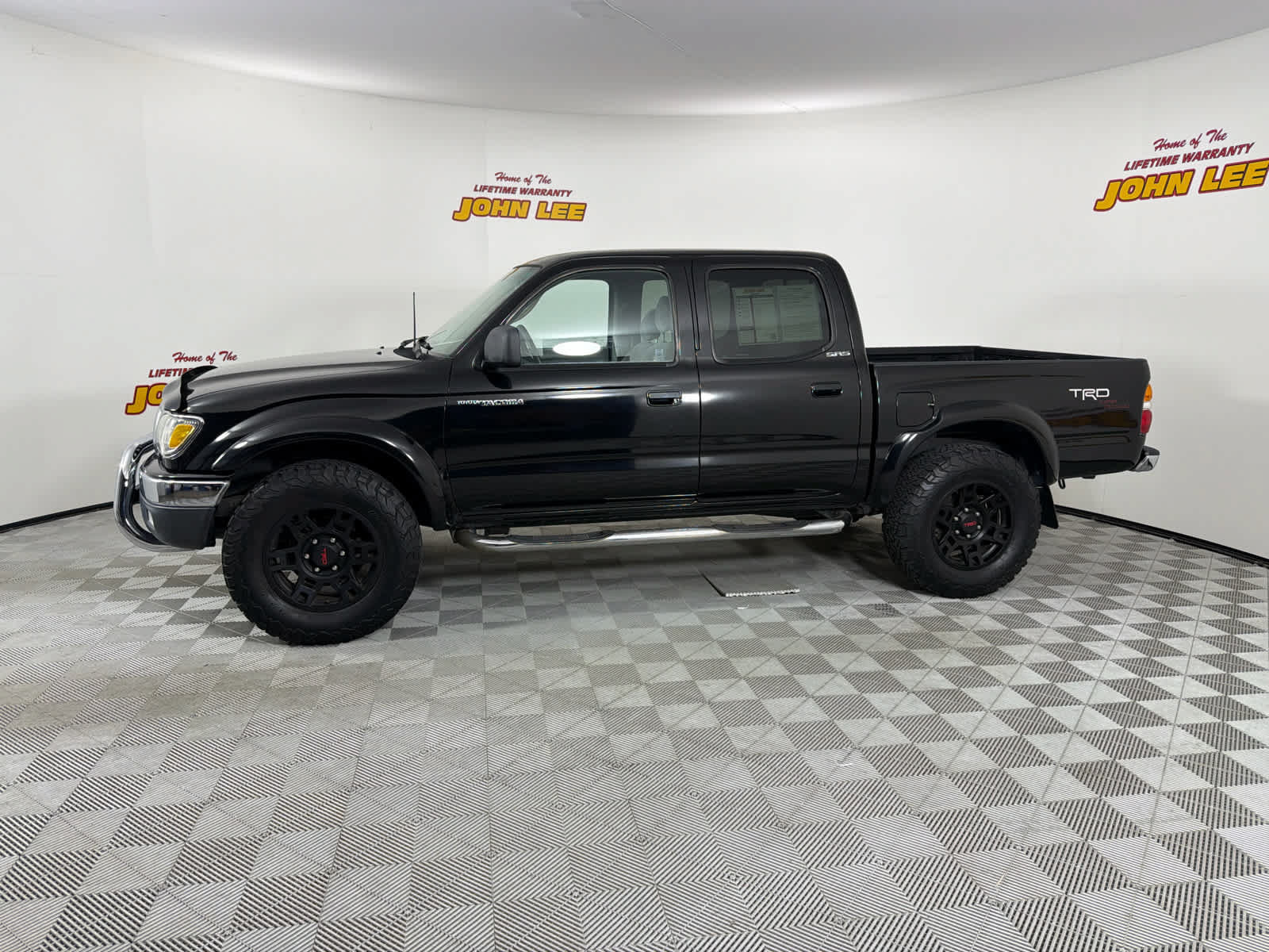 Used 2002 Toyota Tacoma PreRunner w/ SR5 Pkg w/ Chrome Pkg RWD image 2