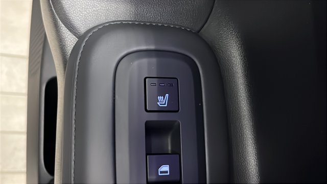 Used 2025 Hyundai Santa Fe Limited AWD/4WD image 37